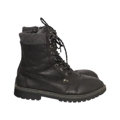 Kängor (Svart) från Tribute