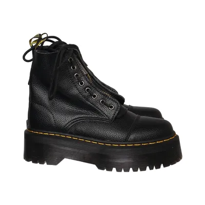 Laced boots (Jadon) from Dr. Martens