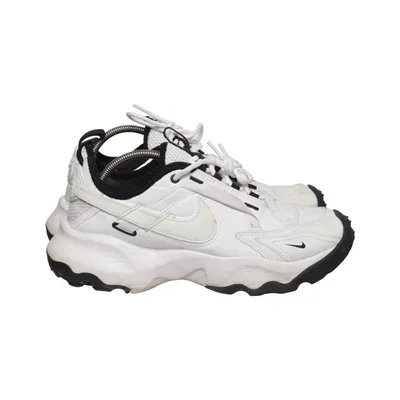 Sneakers (White, Black) from Nike