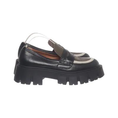 Mocassins (Noir, Blanc) de Andrea Puccini