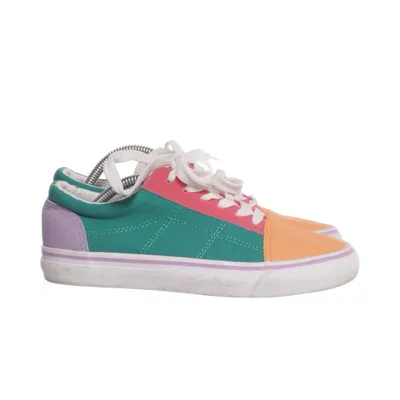 Canvas shoes (Orange, Green, Purple) from House Brand