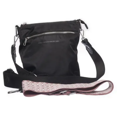 Axelremsväska (Svart) från Adax