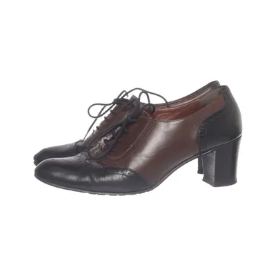 Escarpins (Marron, Noir) de Konstantin Starke