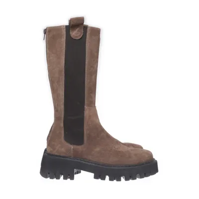 Boots (Beige, Black) from Alberville