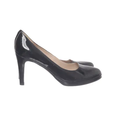 Pumps (Black) from Miss Divine