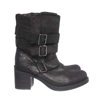 Boots (Svart) från Unisa