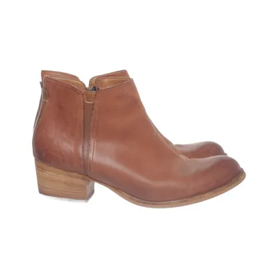 Enkellaarzen (Bruin) van Clarks Artisan