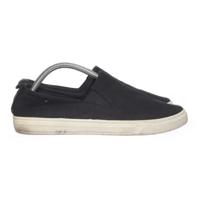 Slip-ons (Black) from Alley
