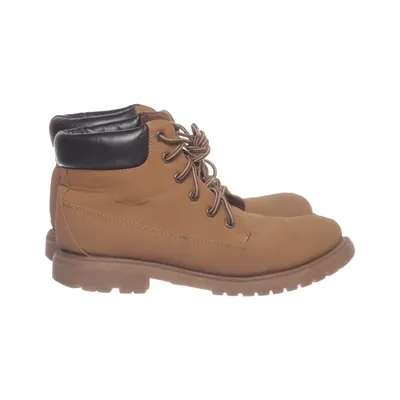 Laced boots (Brown, Black)