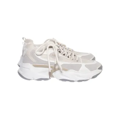 Sneakers (Beige) from She & In