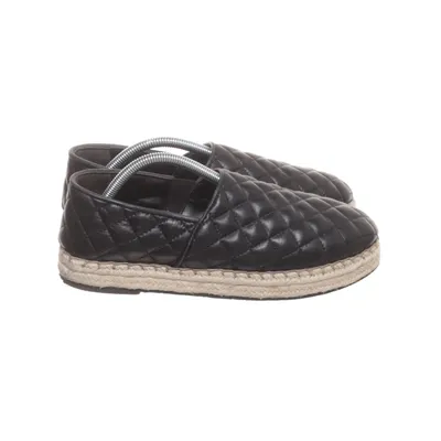 Walking shoes (Black) from YAS