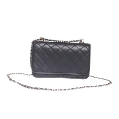 Axelremsväska (Svart) från Charles & Keith