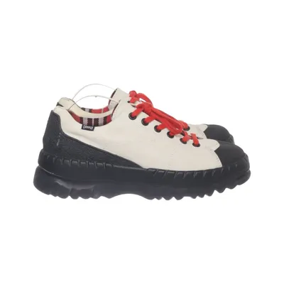 Baskets (Beige, Noir, Rouge) de Camper