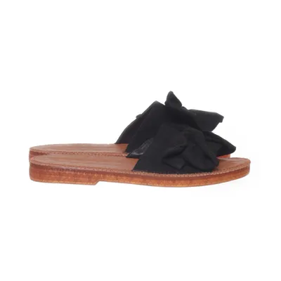 Slip-ins (Beige, Black) from She & In