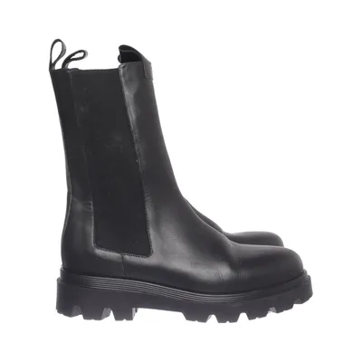 Chelsea boots (Black) from Flattered Faux leather