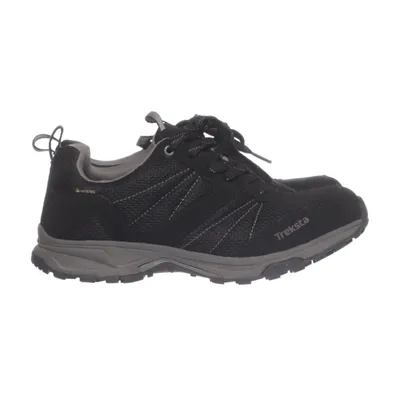 Promenadskor (Svart) från Treksta