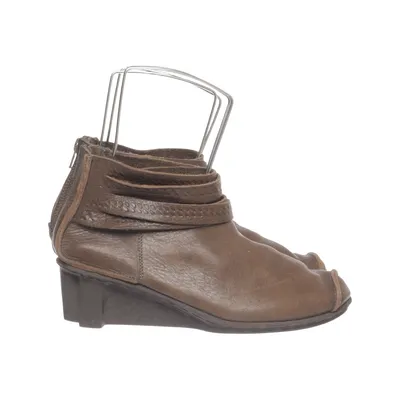 Boots (Brun) från Trippen Skinn