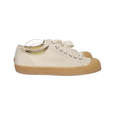 Canvas shoes (Beige, Brown) from Novesta