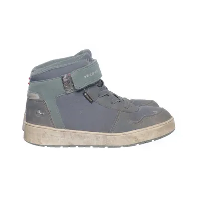 Laced boots (Gray) from Viking