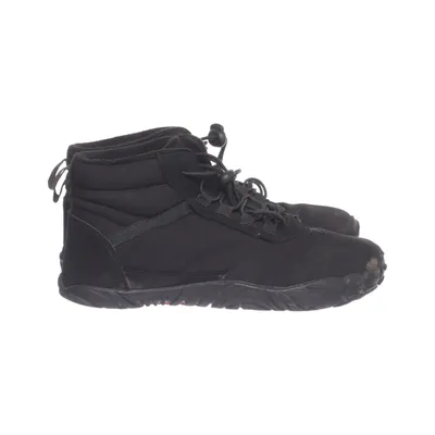 Walking shoes (Black)