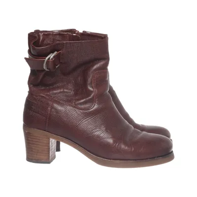 Bottes à talons (Marron) de Shabbies