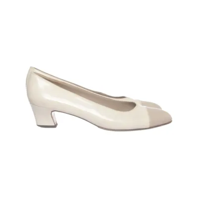 Pumps (Beige) from Salvatore Ferragamo