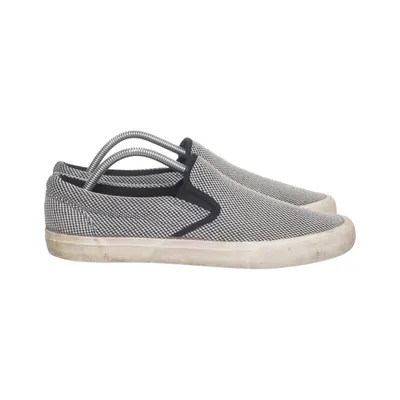 Chaussures d'été en toile (Noir, Blanc) de Cedarwood State