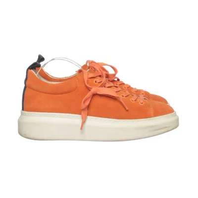 Sneakers (Orange) from Pavement