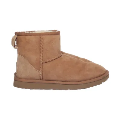 Enkellaarzen (Classic Mini) van UGG Suède