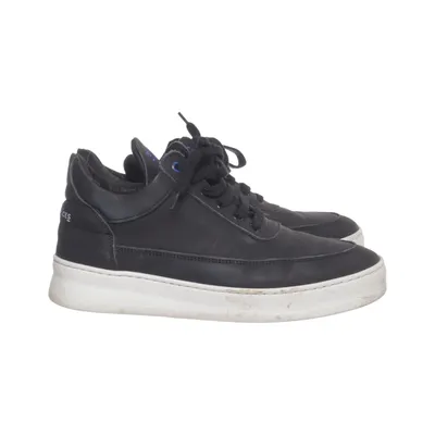 Baskets (Noir, Blanc) de Filling Pieces