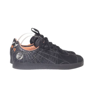 Sneakers (mrrbd) from Adidas