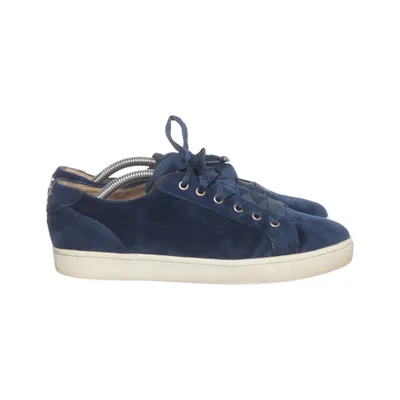 Baskets (Bleu) de Philip Hog