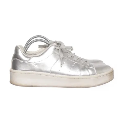 Sneakers (Silverfärgad) från New Yorker