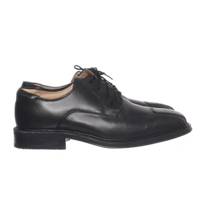 Derbyskor (Svart) från Newport Skinn