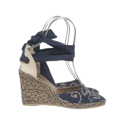 Wedges (Blue, Beige) from Merete Fonnesberg