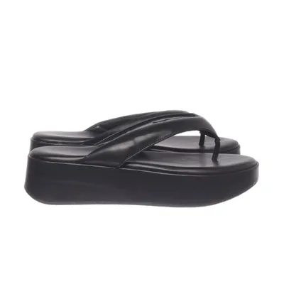 Flipflop (Svart) från Even & Odd