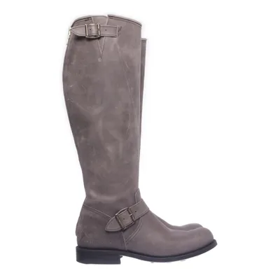Boots (Gray) from Dainite