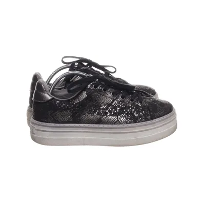 Sneakers (Svart, Guldfärgad) från Victoria