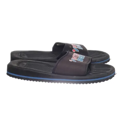 Slip-ins (Black, Blue, Red) from Intersport