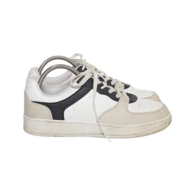 Sneakers (Vit, Svart, Beige) från Lejon