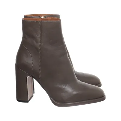 Bottes à talons (Gris) de Bruno Premi