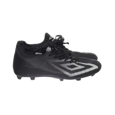 Football shoes (Black) from Umbro