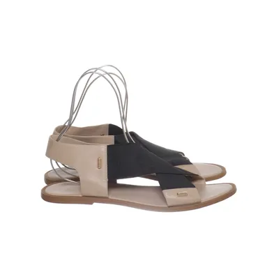 Sandaler (Beige, Svart) från Charles & Keith