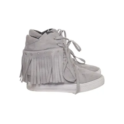 Laced boots (Gray) from Luboo