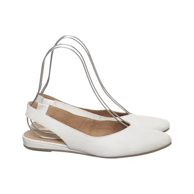 Ballerina's (Wit) van Tamaris Leer