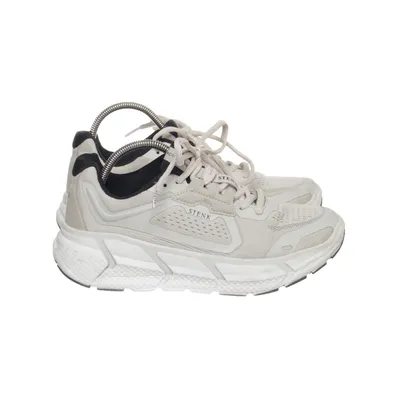 Running shoes (Gray) from STENK