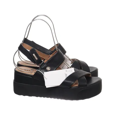 Sandales (Noir) de Mustang True Denim