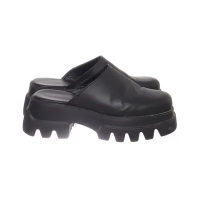 Clogs (Black) from Copenhagen Studios