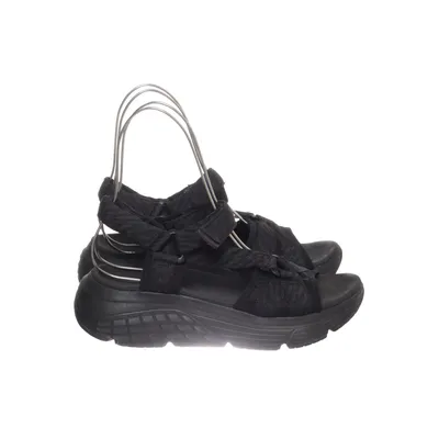 Sandals (Black) from Okaki
