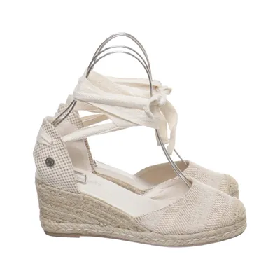 Wedges (Beige) from Refresh